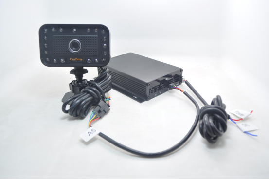 MRVL est un système de suivi GPS qui se connecte au moniteur de fatigue du conducteur version MR688 Pro